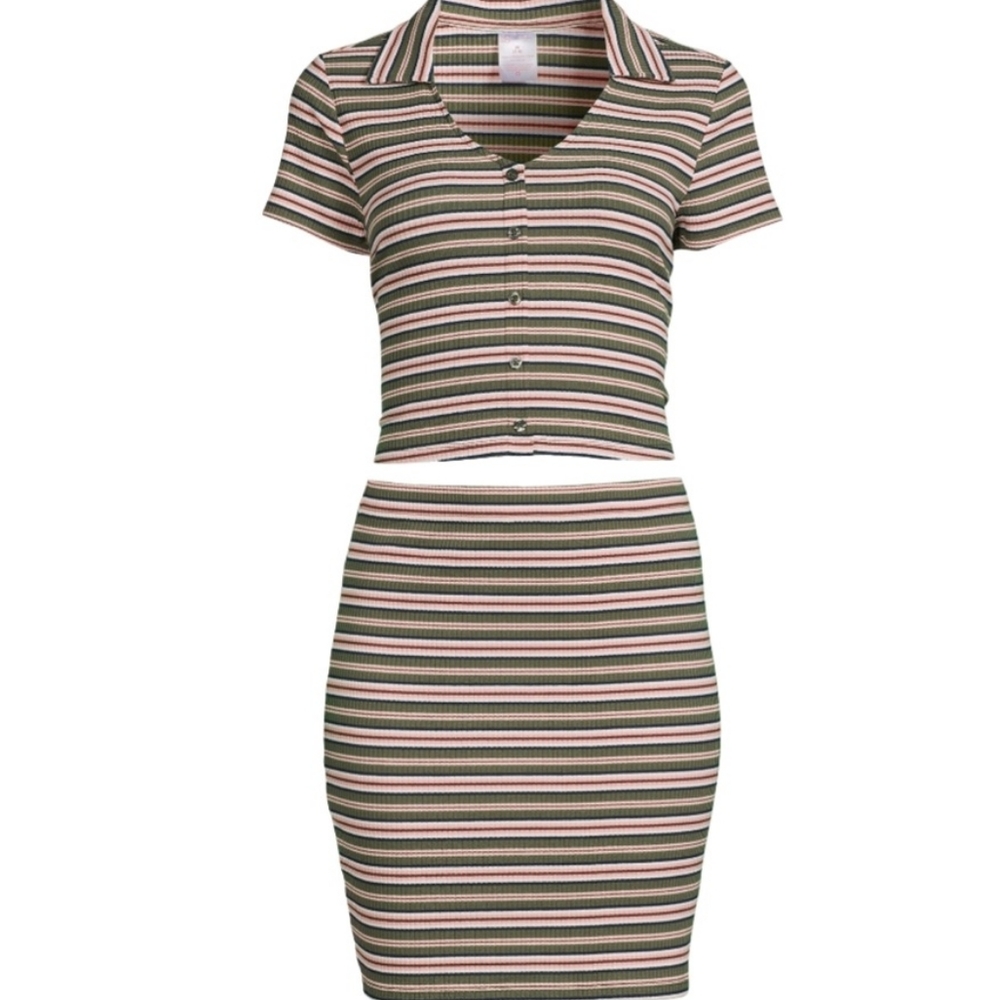 Closing down! NWT Junior Polo Shirt & Skirt